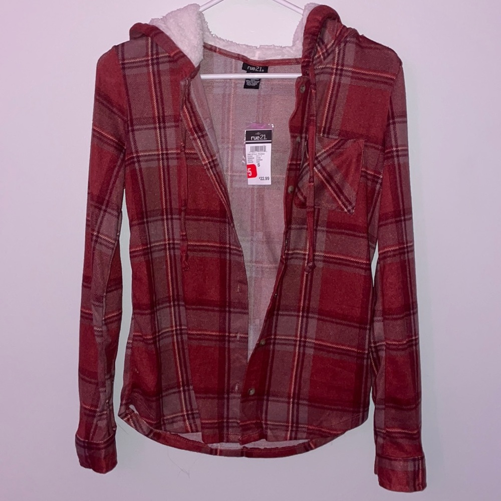women’s plaid button up shirt